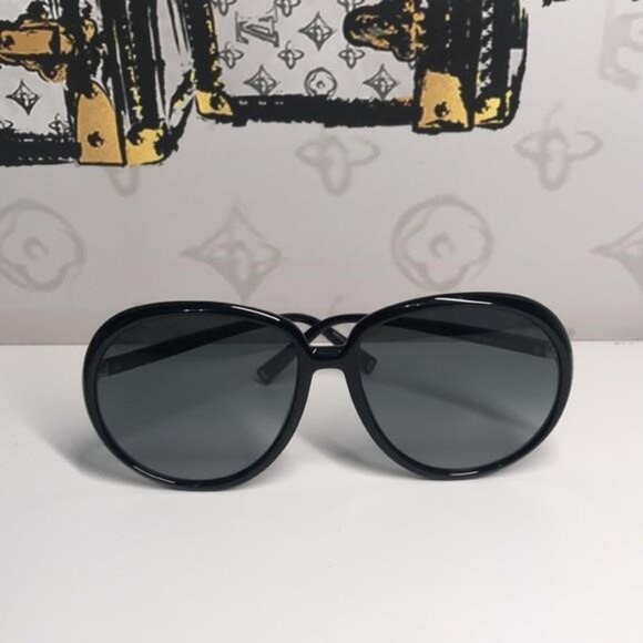 New Authentic Givenchy GV7180/S Sunglasses – Black Frame / Grey - Picture 3 of 13